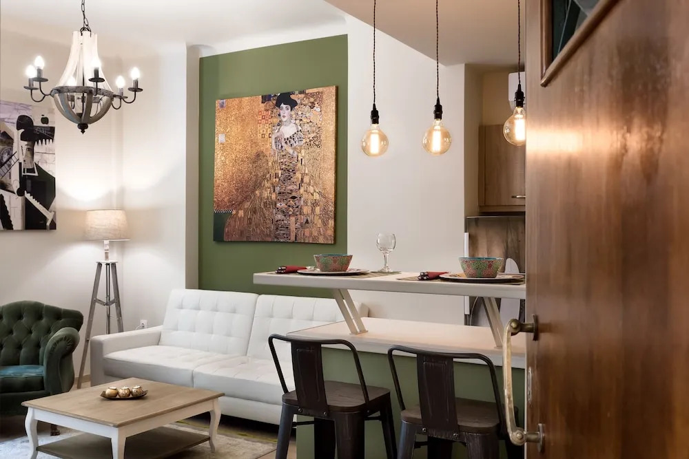 Vintage Apartment in the heart of Plaka