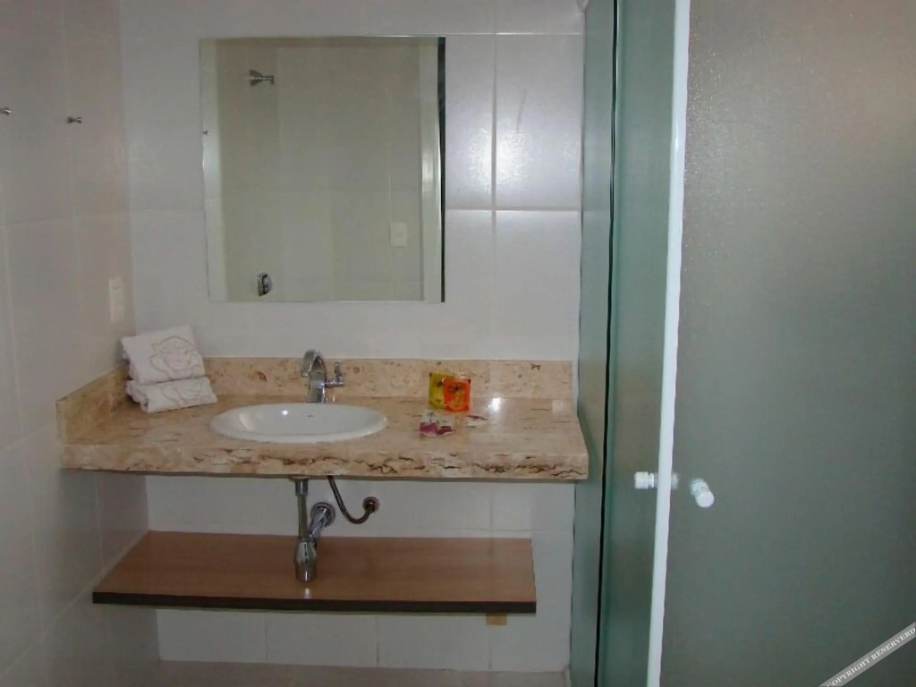 Hotel Rosa da Ilha Guaruja - 80m do mar, 02 piscinas, sala de jogos, brinquedão de percurso para crianças