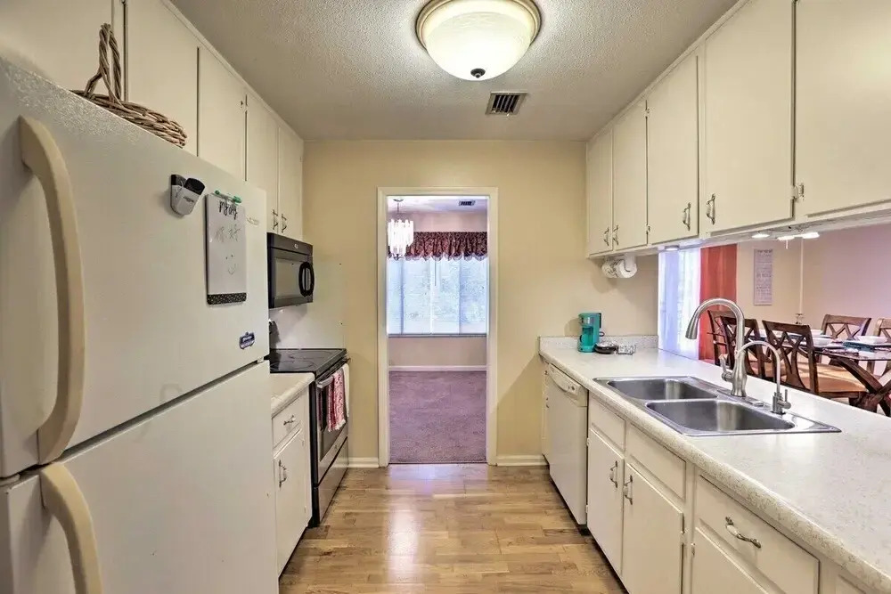 Spacious, Exquisite 4-bed Home Near FSU and TCC