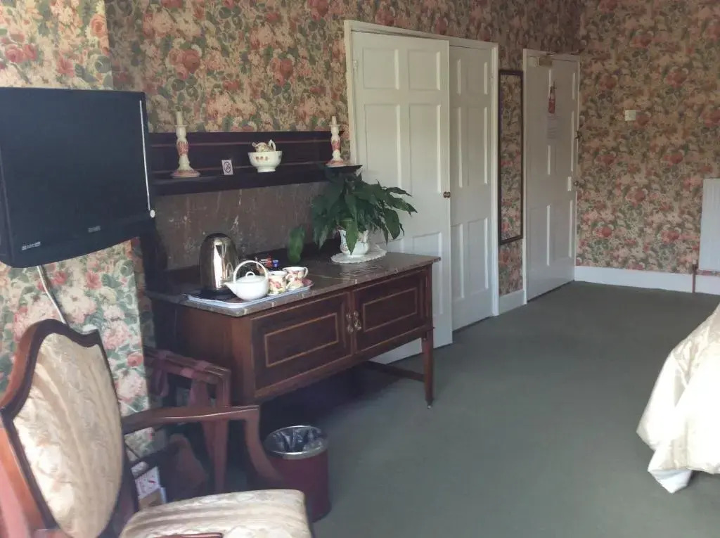 Whashton Springs Farmhouse B&B
