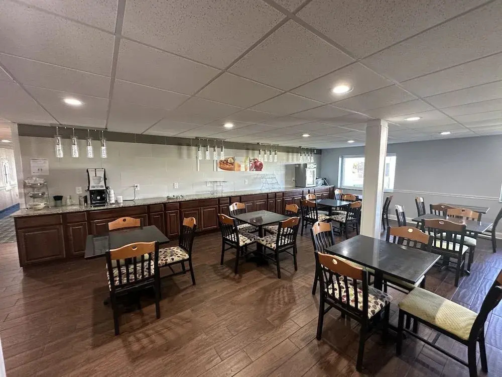 I65 Studio Suites