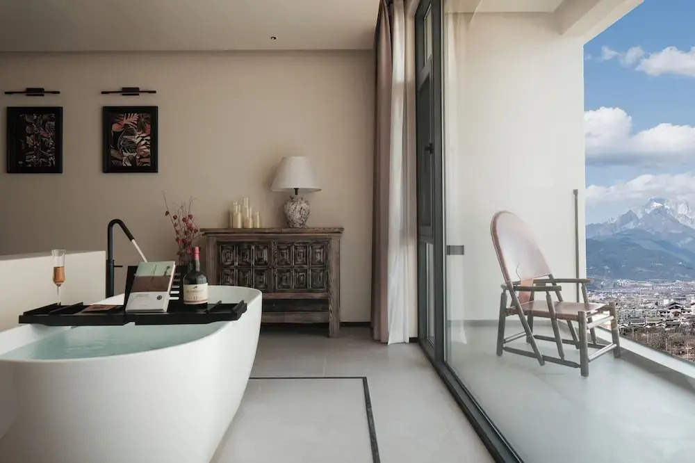 Lijiang jijian Xiangwang SOOOAN Luxury Resort Hotel