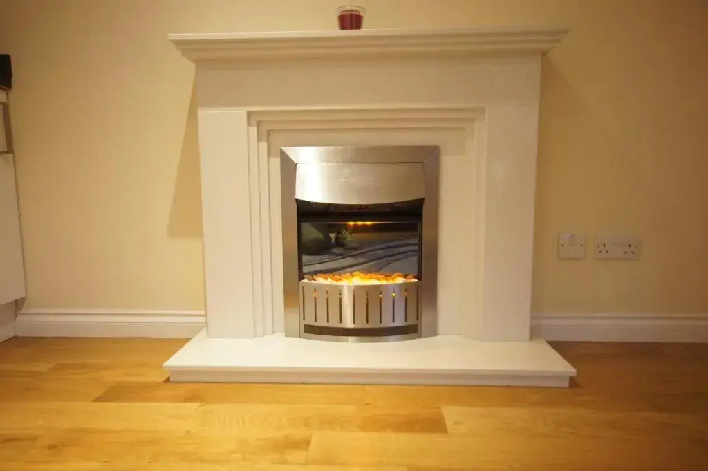 Modern, Cosy Apartment In Bearsden with Private Parking