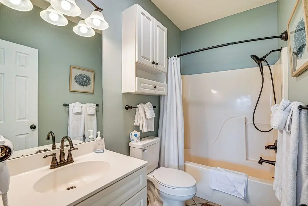 2 Mi to Beach: Pool-view Myrtle Beach Escape!