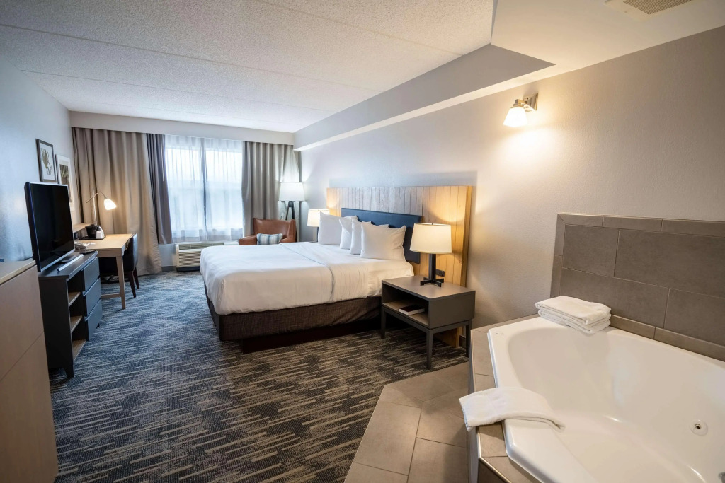 Country Inn & Suites by Radisson, State College Penn State Area , PA