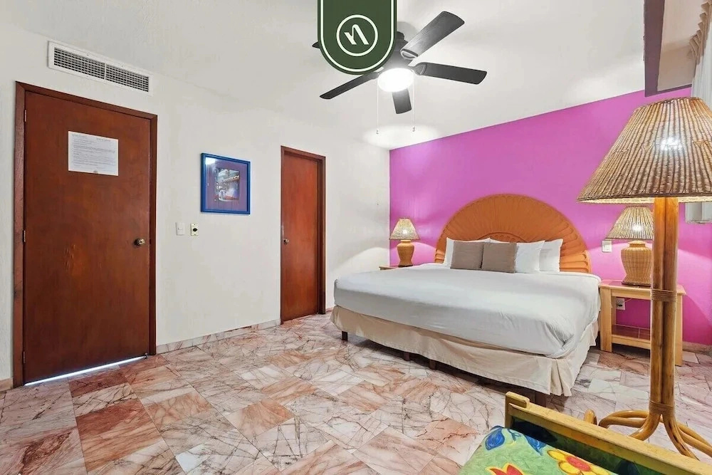 Costa Sur Suite 2 - Oceanview 1 BR Condo - Pool - Cleaning Included