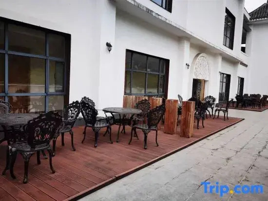 Luoyue Time Wenquan Homestay