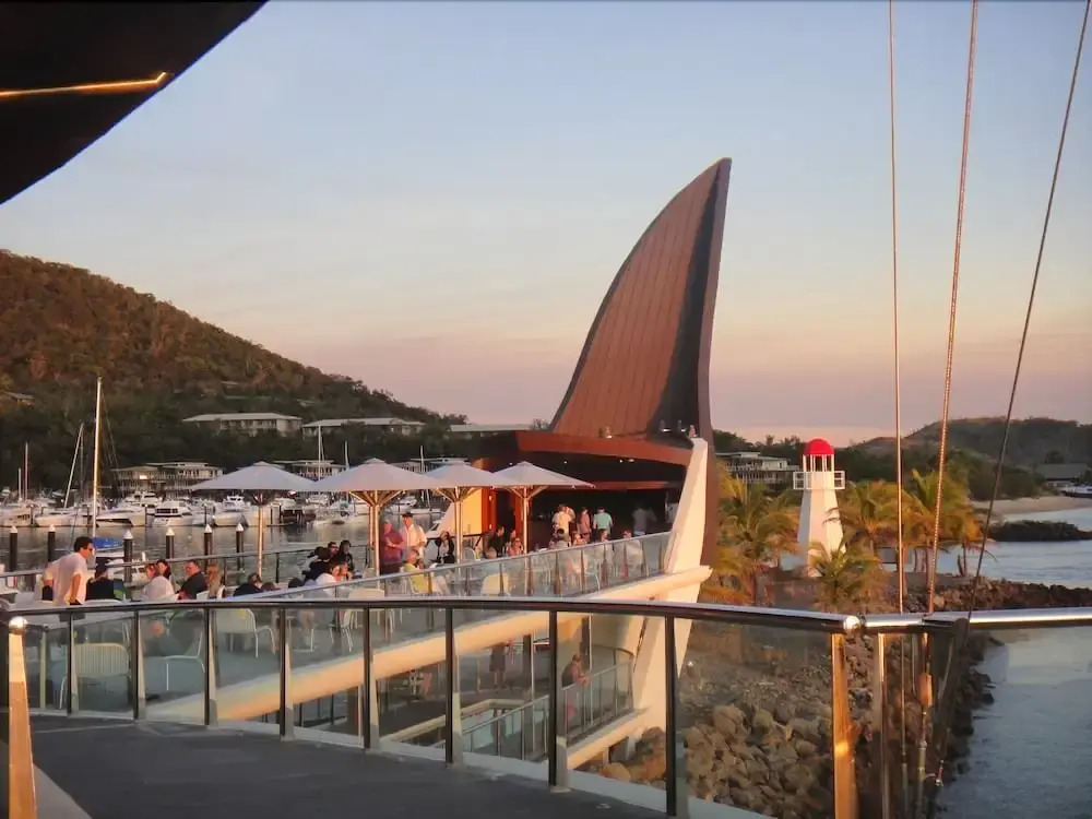 Casuarina Cove 13 on Hamilton Island by HamoRent