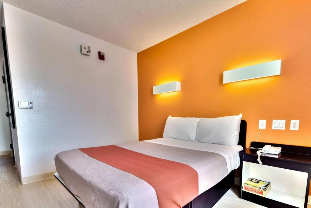 Motel 6-Lewisville, TX - Dallas