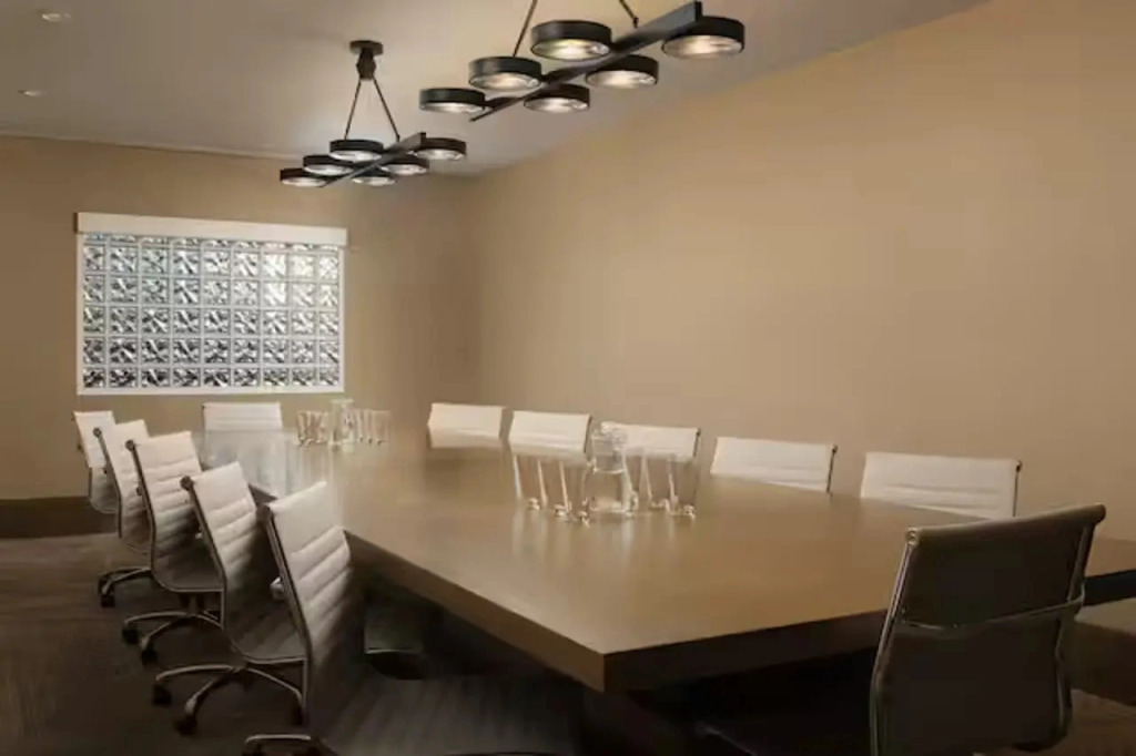 DoubleTree by Hilton Kelowna
