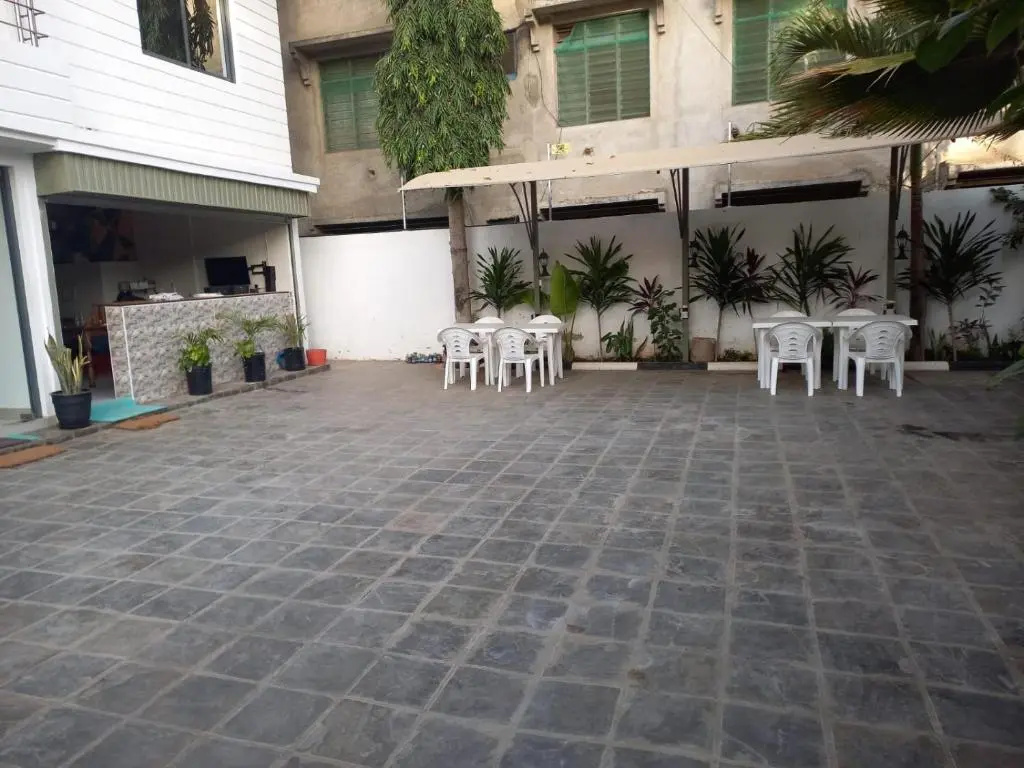 6 Park Retreat