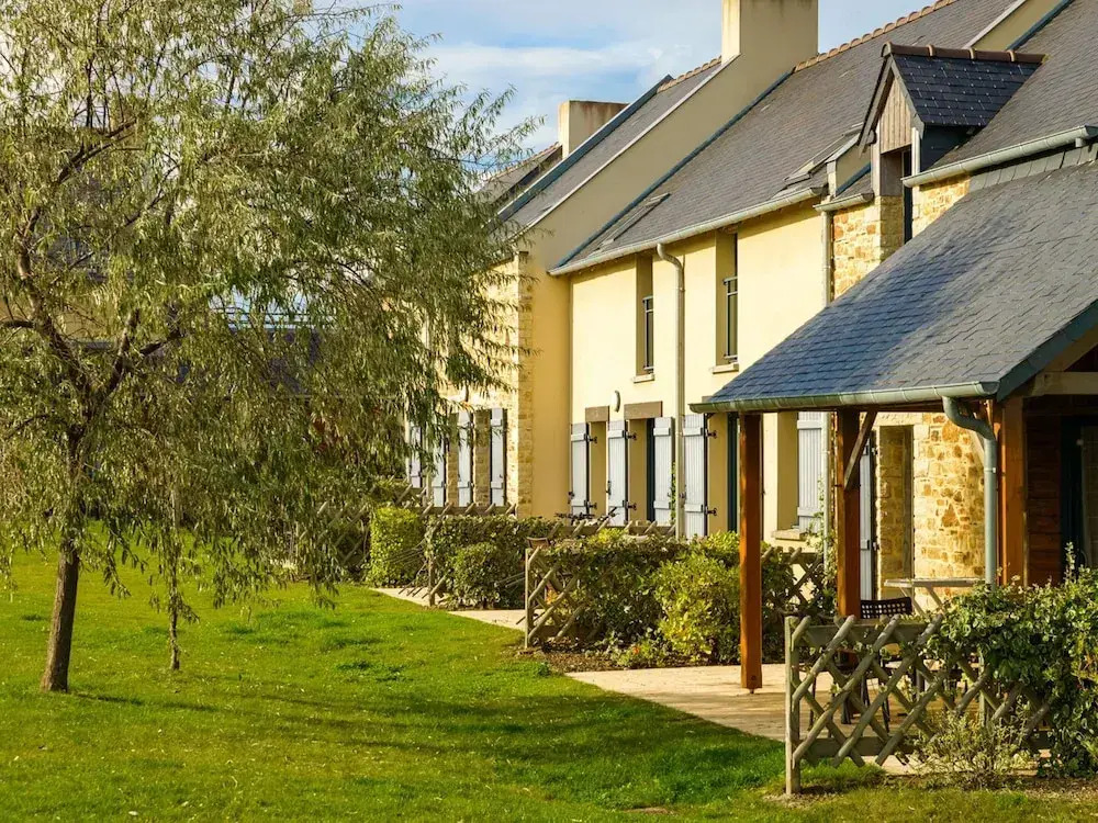 Beautiful Luxury Apartment Near a Breton Oyster Village