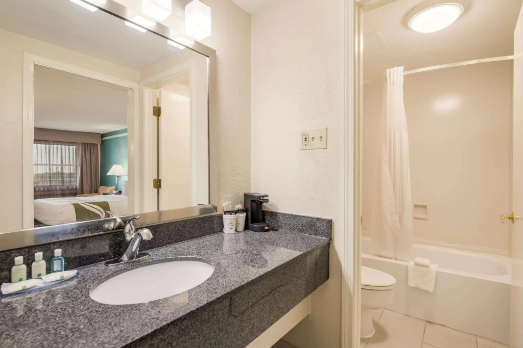 Quality Inn Tulsa Central