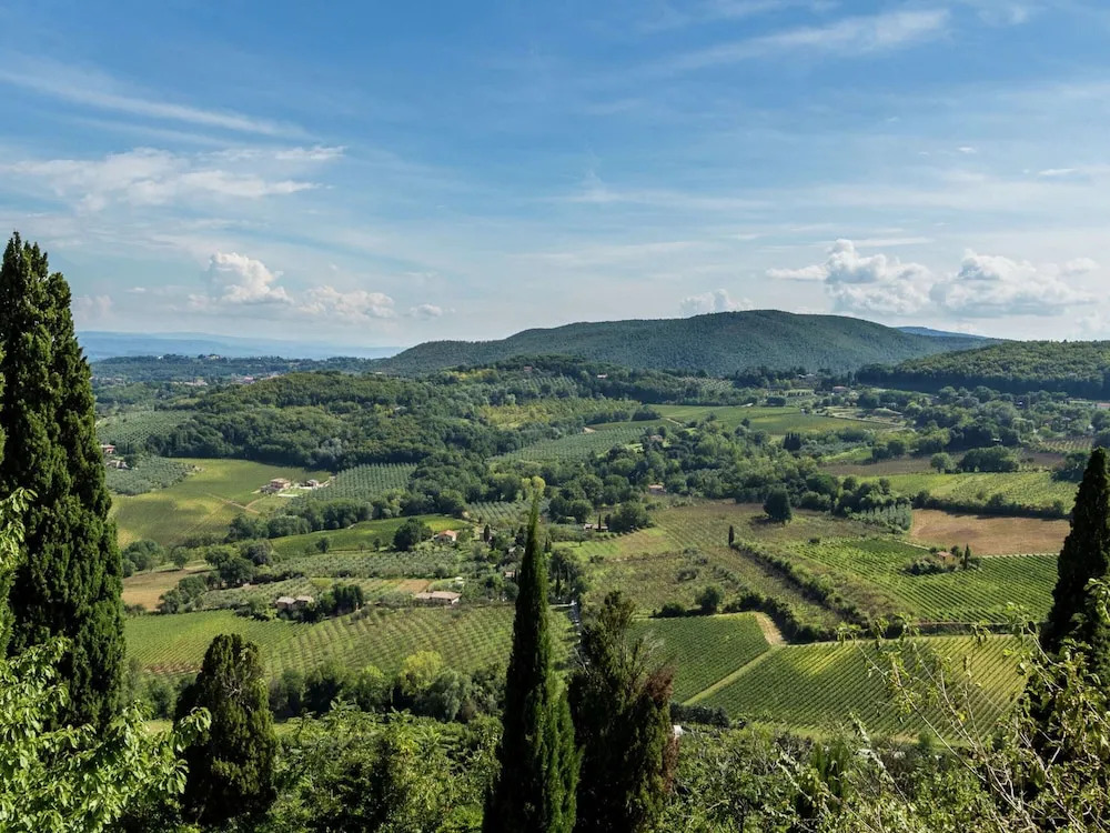 Luxurious Farmhouse in Montepulciano with Swimming Pool