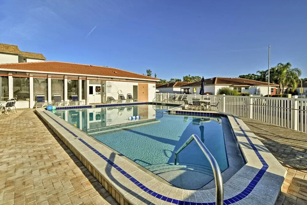 Walk to Beach: Condo w/ Pool & Patio In Sarasota!