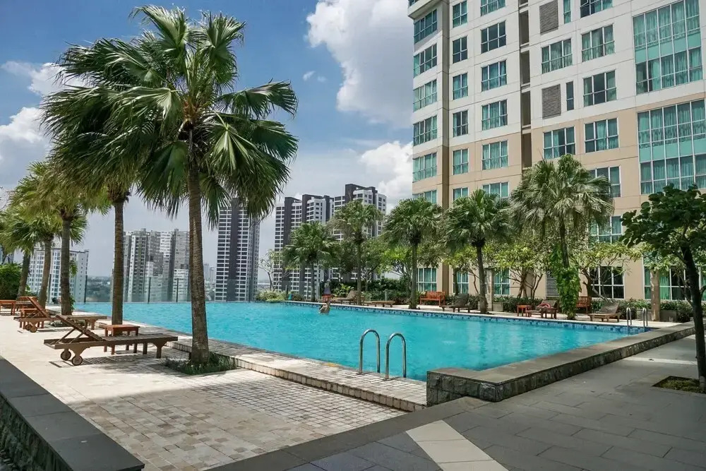 Gandaria Heights Apartment with Mall Access