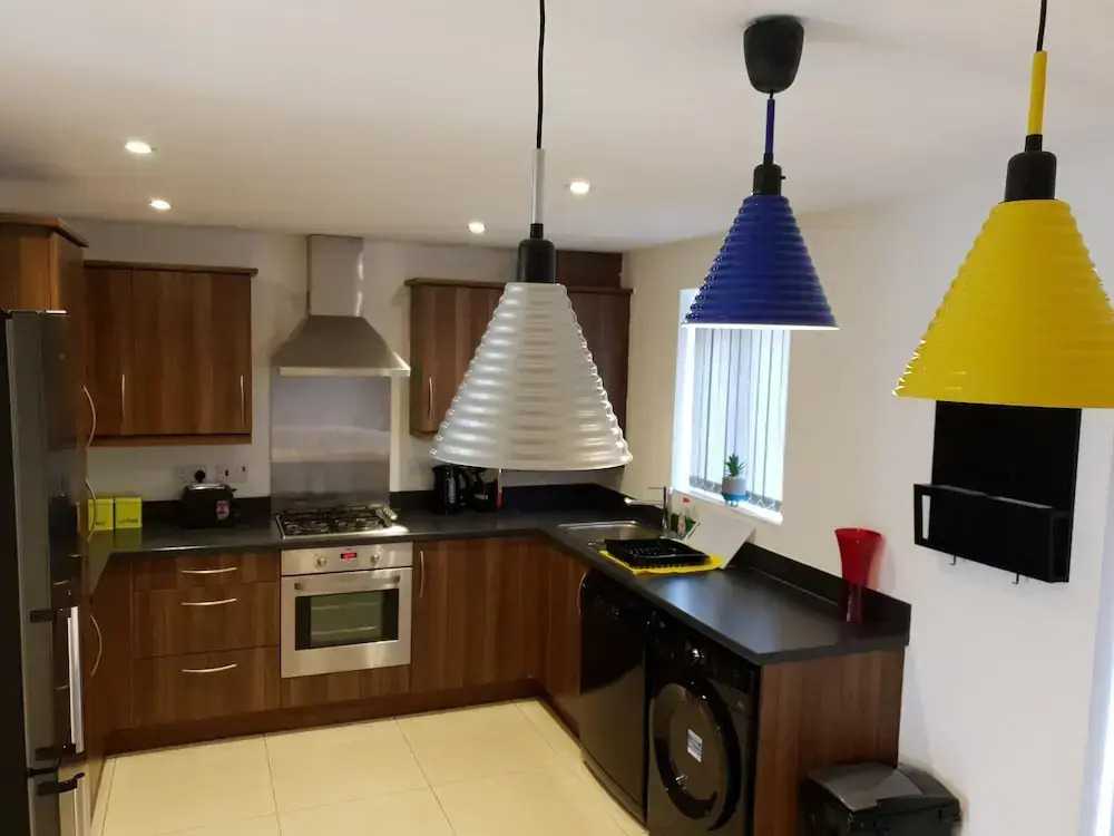 Liverpool Short Stay-Belmont Suite