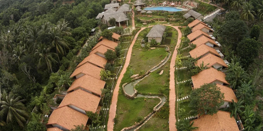 Daisy Resort