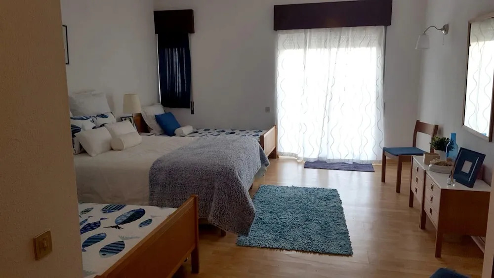 House with 4 Bedrooms in Loulé, with Wonderful Sea View, Pool Access And Furnished Garden - 30 M From the Beach