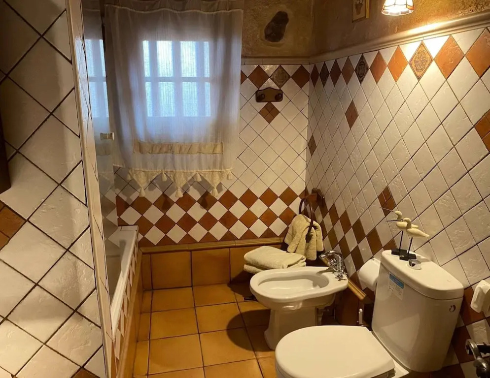 Seaview Holiday Home for 4