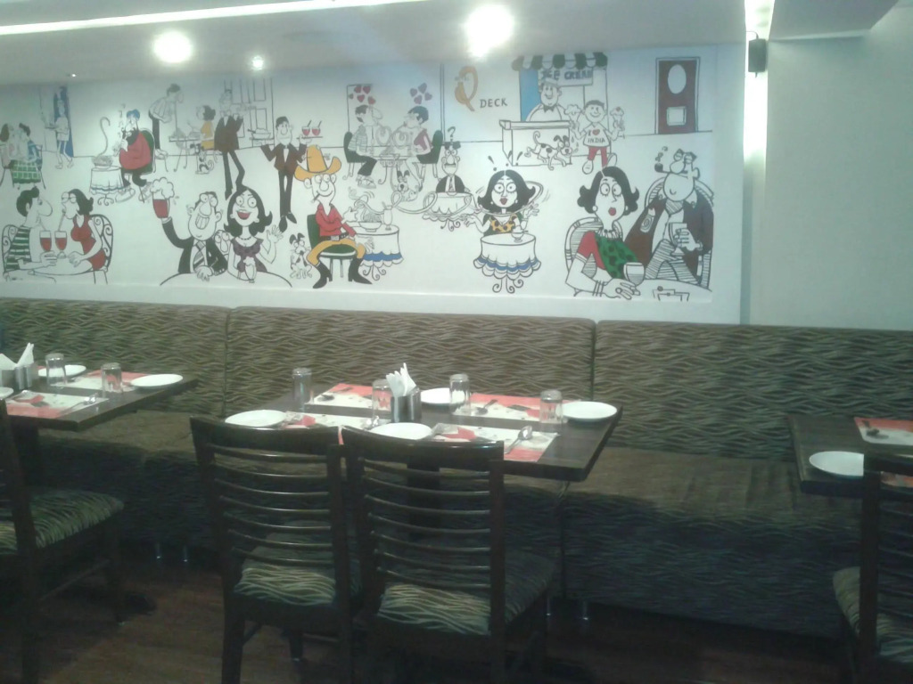 Hotel Q Deck Rooms
