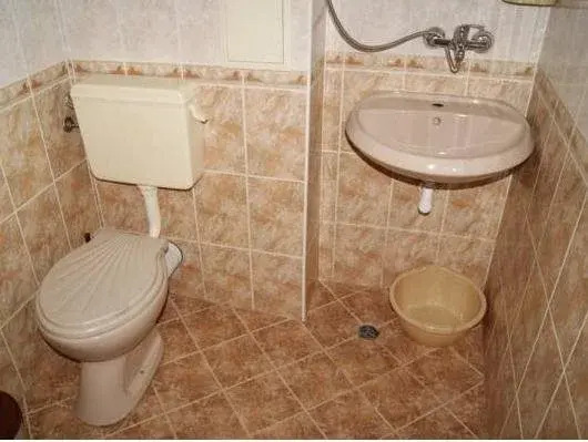 Kastela Guest House