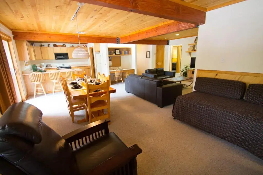Sitzmark Sports Lodge