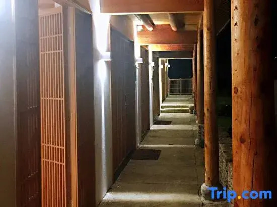 Xinchang Shangshitang Tianmu Mountain Residence