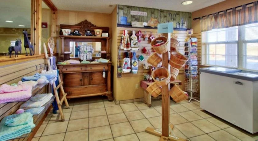 Western Skies Inn & Suites