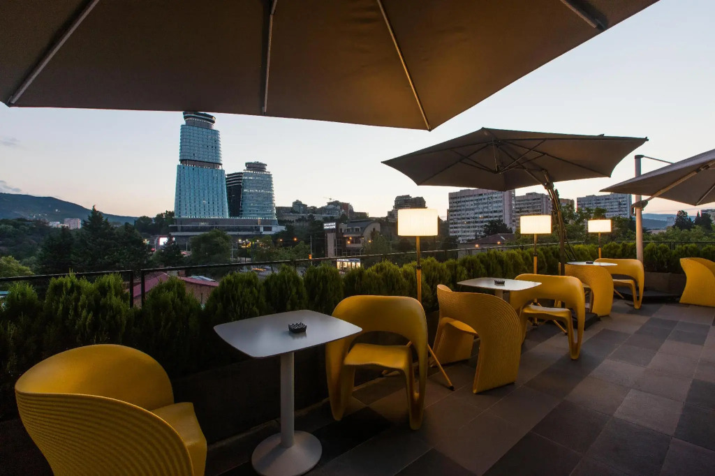 The Grove Design Hotel