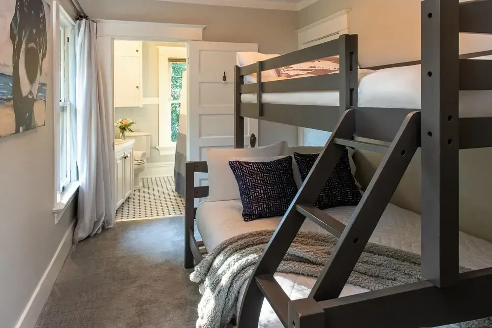 Inn at the Gorge