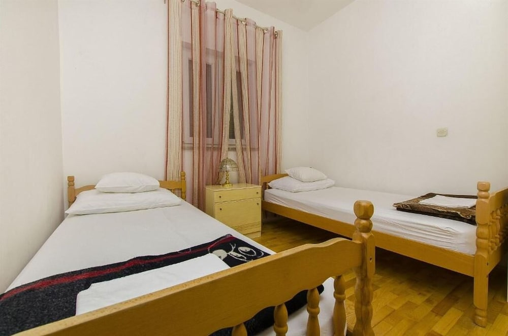 Apartments Nada