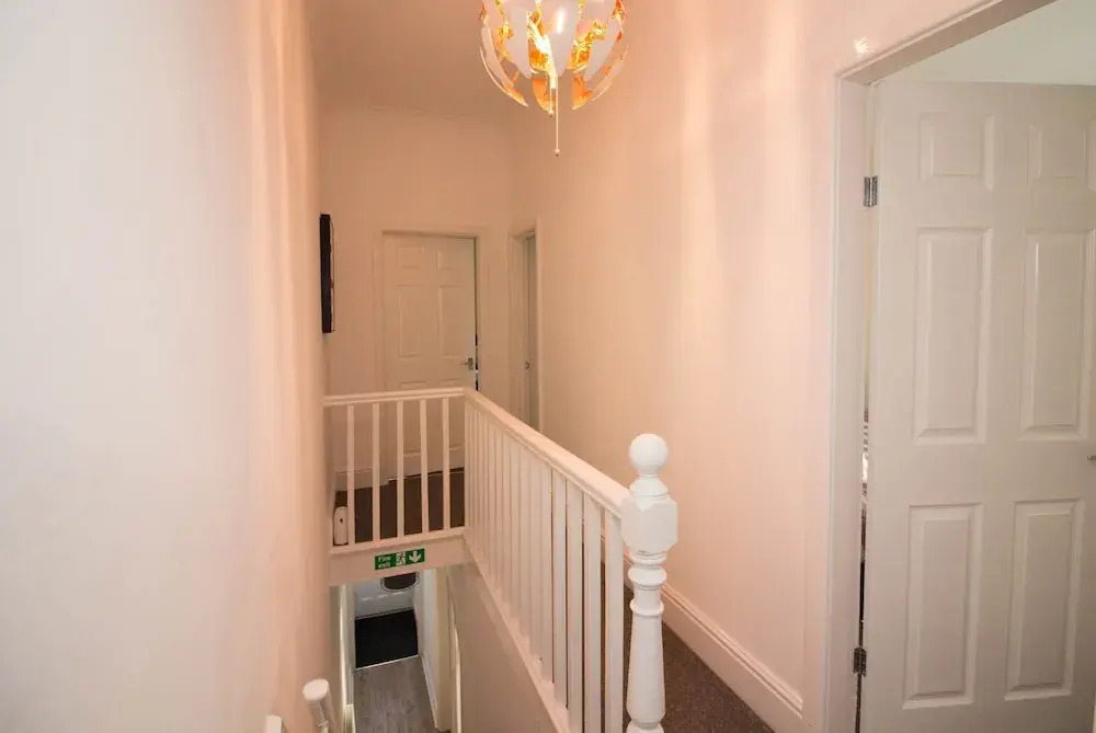 Newly Refurbished 3 Bedroom House