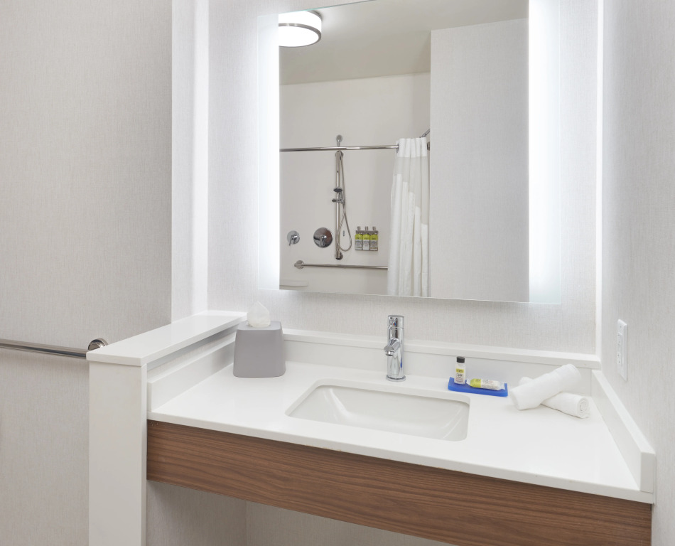 Holiday Inn Express Doral Miami by IHG