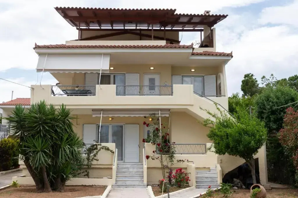 Roses House