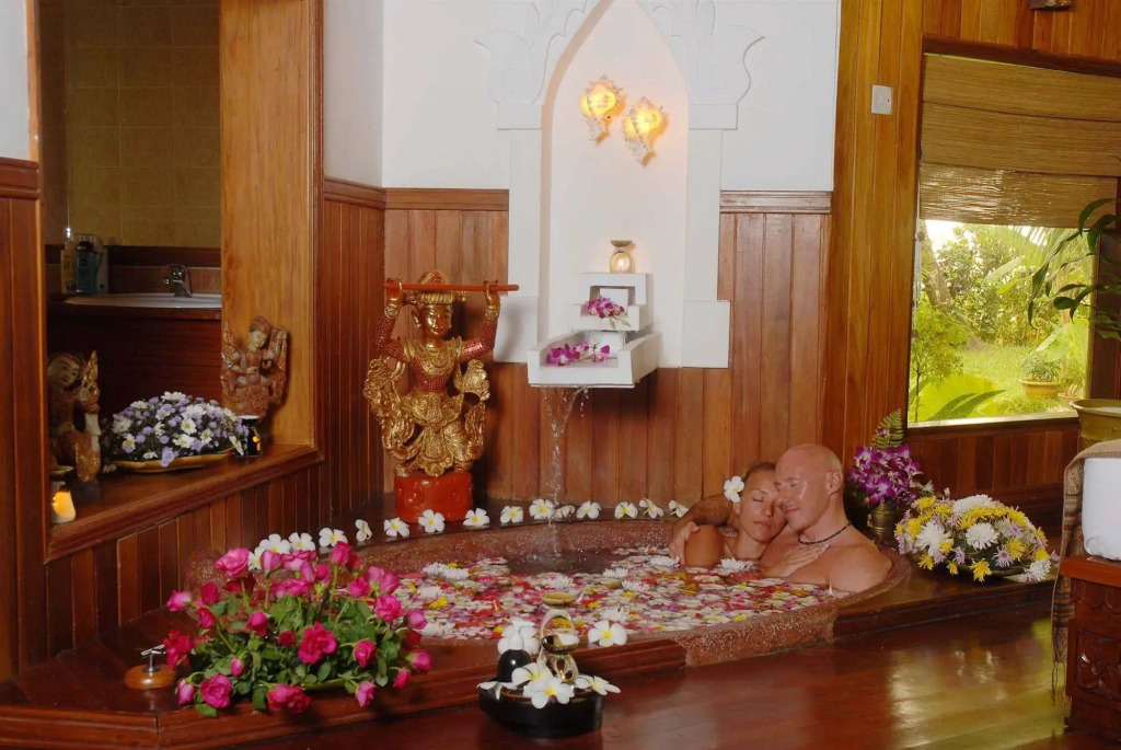 Amazing Ngapali Resort