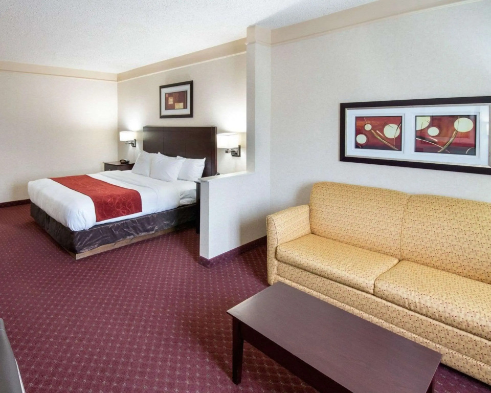 Comfort Suites Parkersburg South