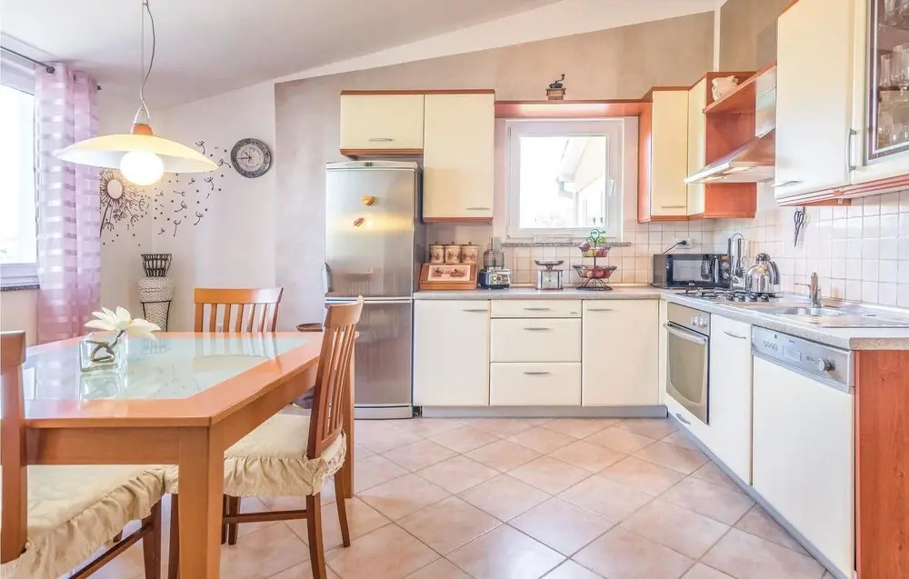 Awesome Apartment in Pula With 3 Bedrooms and Wifi