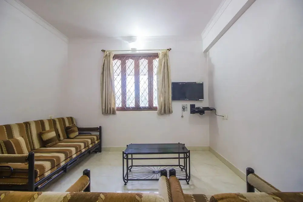 OYO 18662 Home 2BHK With Pool Fatrade Beach
