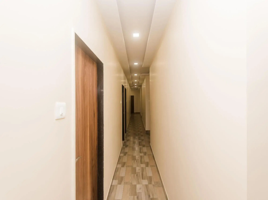 Hotel O Greenforest Near Airport Road Metro Station