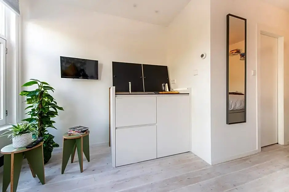 Canal-View Studio in Jordaan, Smart TV