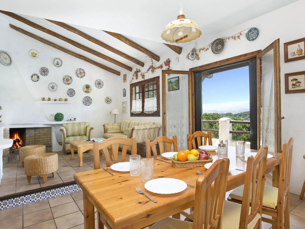 Inviting Holiday Home In Lloret De Mar With Pool