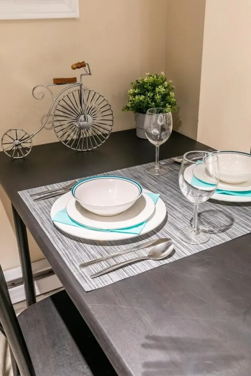 Newly Renovated 1Br Apt W Queen Bed And Netflix