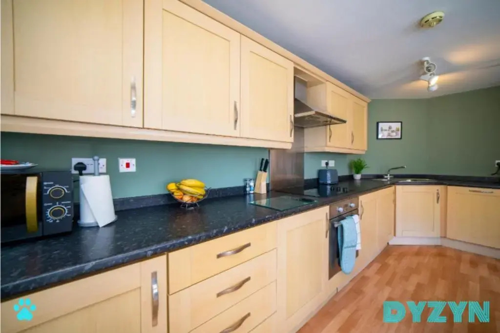 Harrowby House - DYZYN Living - Pet Friendly & Secured Parking - B2B Long Stay