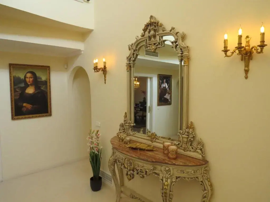 Spacious 700m2 villa, Golfers paradise.