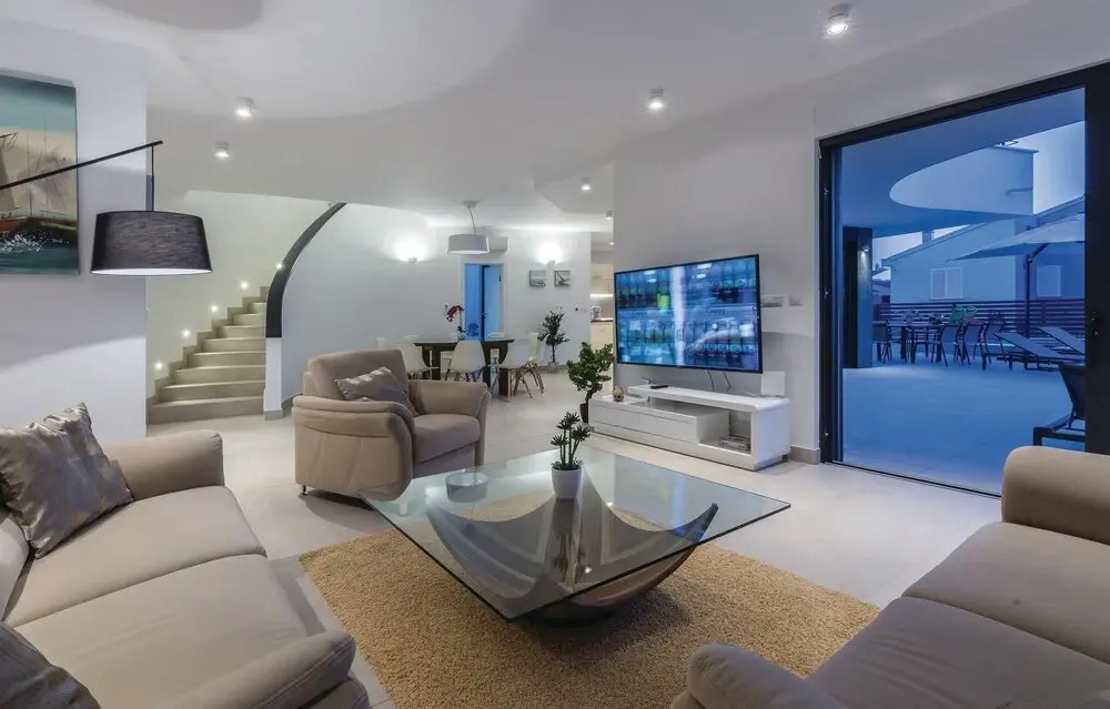 Luxurious Home In Biograd With Sauna