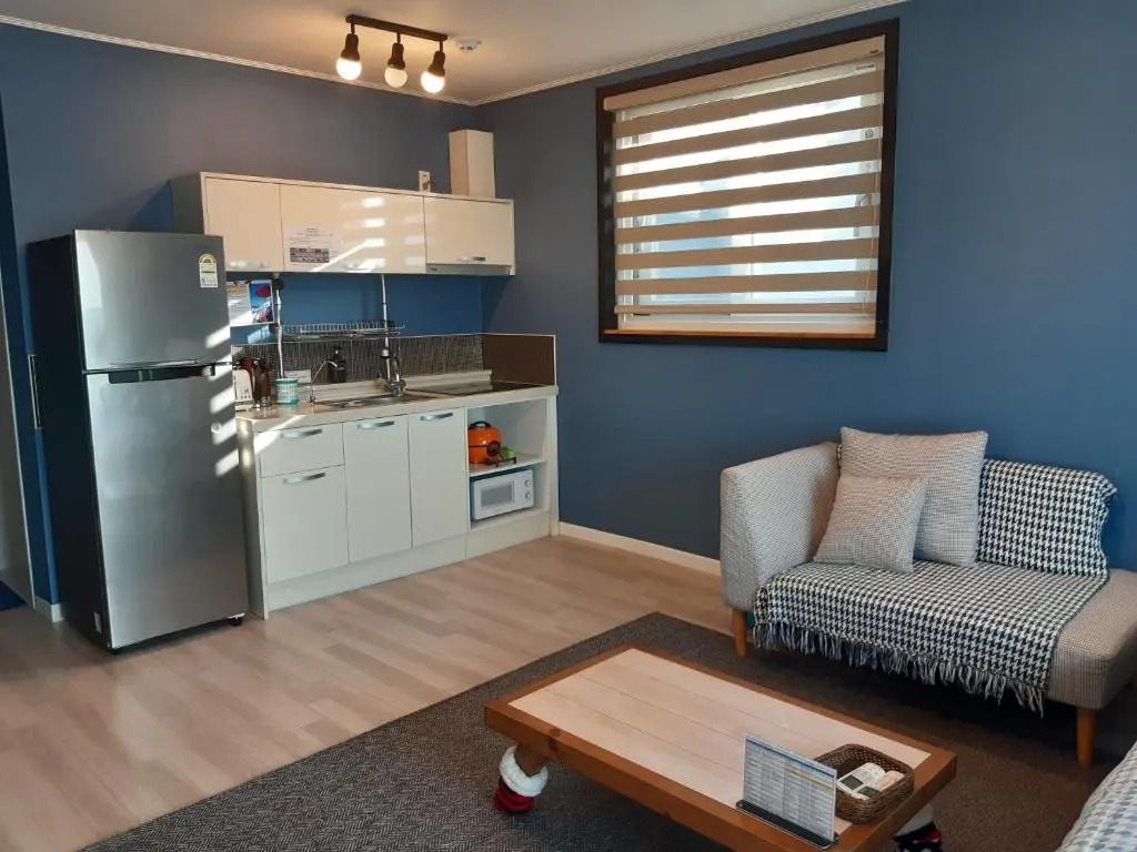 Gaviota Oceanfront Pension Jeju