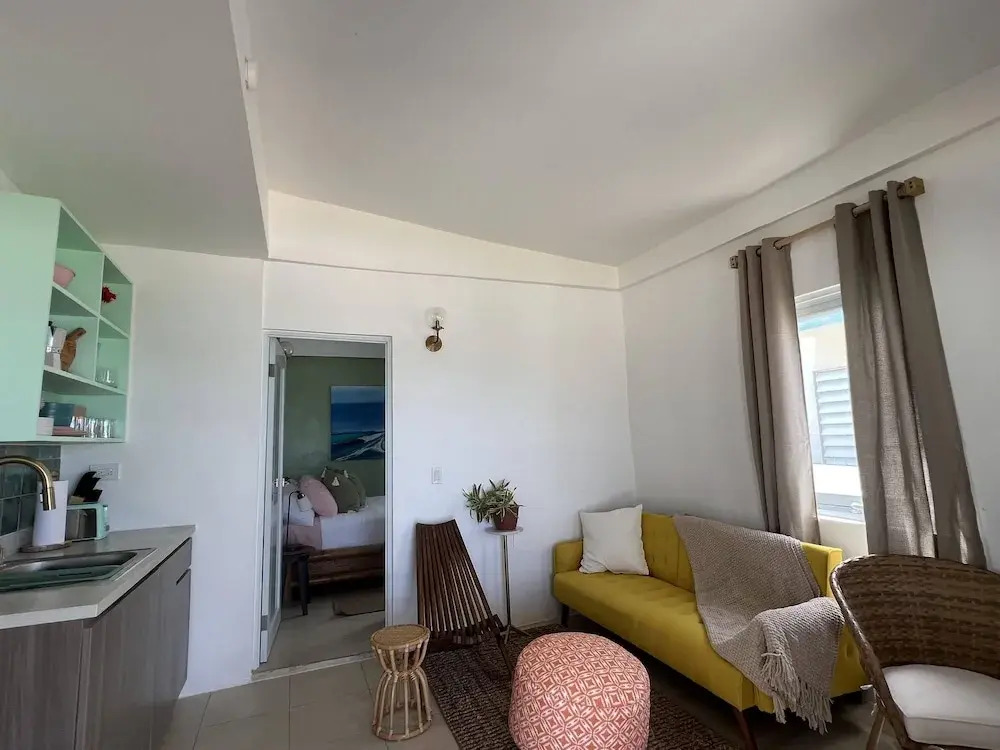 Casita del Mar Romantic Beach Retreat