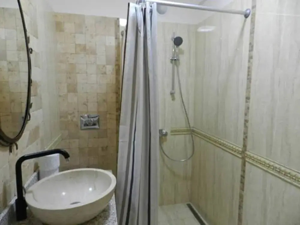 Lyric Luxury Apartment