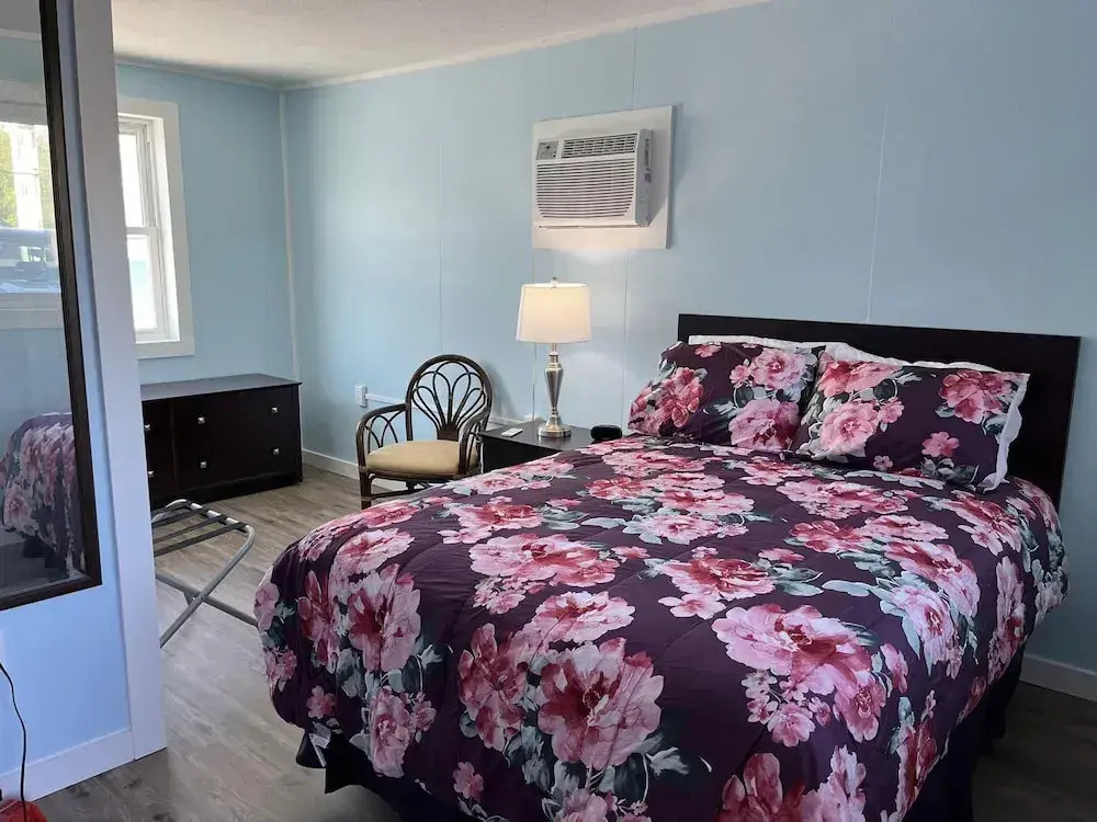 The Palms Motel
